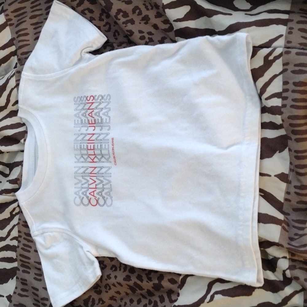 CALVIN KLEIN SIZE 3T BOYS CUTE SHURT
